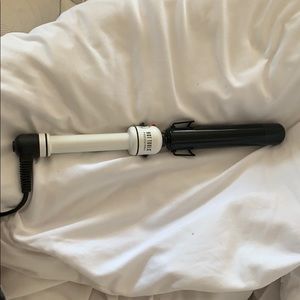 Hot Tools 1.5 Inch Barrel